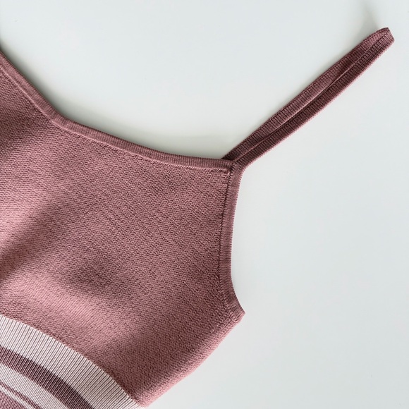 Babaton Aritzia Pink Striped Sculpt Knit Cami Crop Top Size XS Ribbed Stretch - Picture 4 of 9